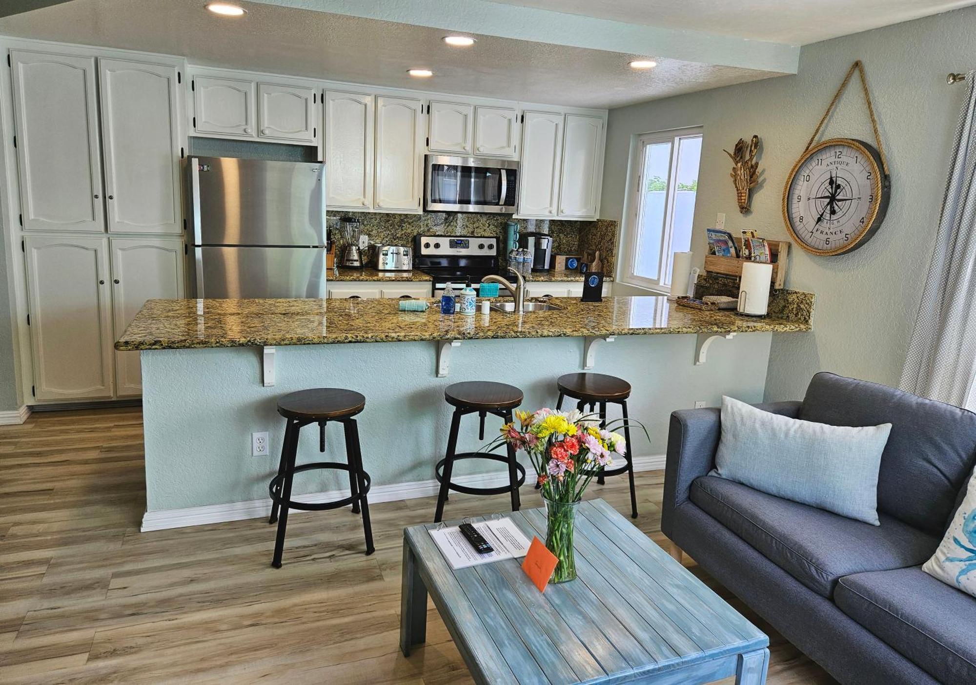 Luna Azul, Cozy Condo Only Steps To Mission Beach! Free Internet サンディエゴ エクステリア 写真